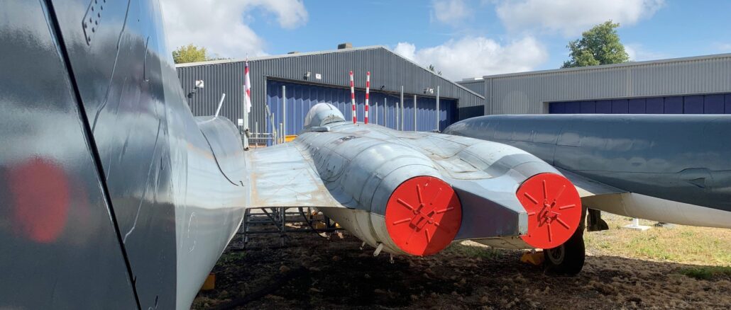 Dulux helps protect aviation history